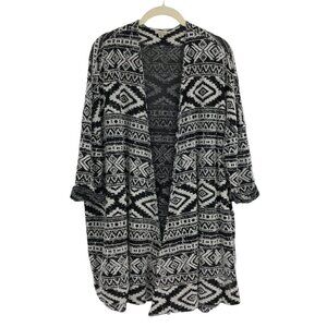 Urban Outfitters Ecote Black &White Tribal Patterned 3/4 sleeve Cardigan  size S